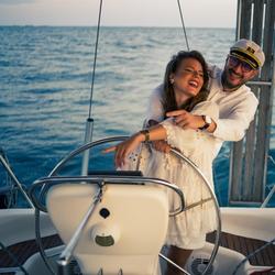 Doi Oameni Music Code